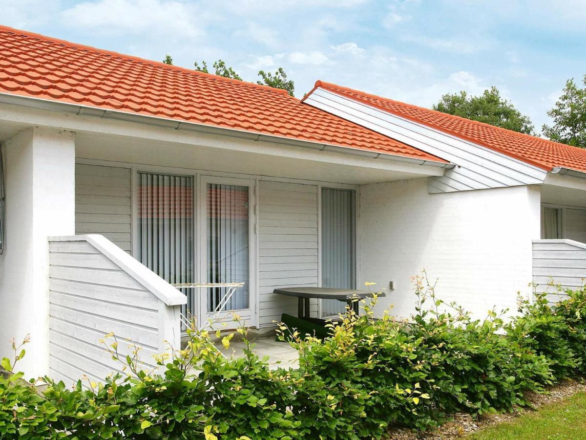 4 Person Holiday Home In R Sk Bing Aeroskobing Exterior photo
